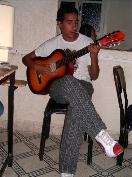 oui dima guitar